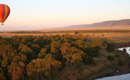 Govenor's Camp hot air balloon over the Masai Mara Kenya