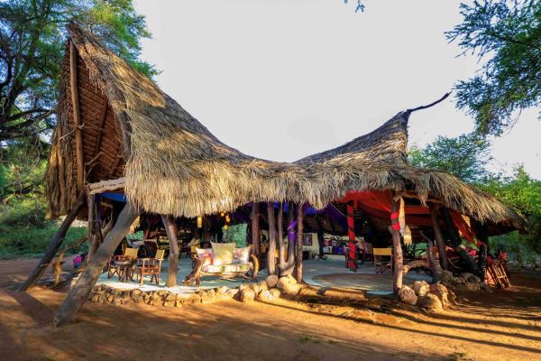 Elephant Watch Camp, Mess tent home to Saba Douglas-Hamilton