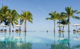 Last minute safari and beach specials