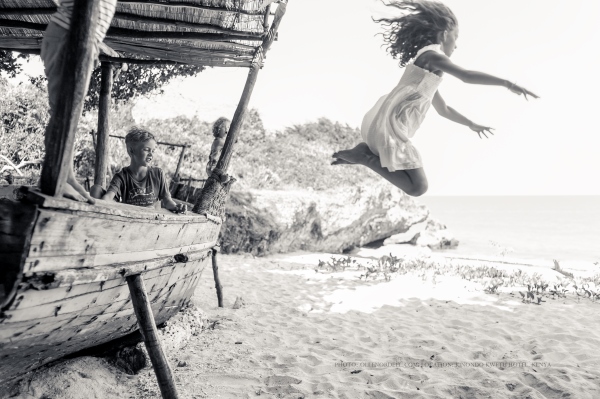 Kids playing on the beach Kinondo Kwetu