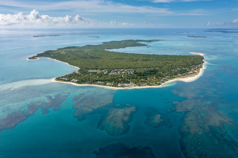 Private safari lodges, camps and beach villas