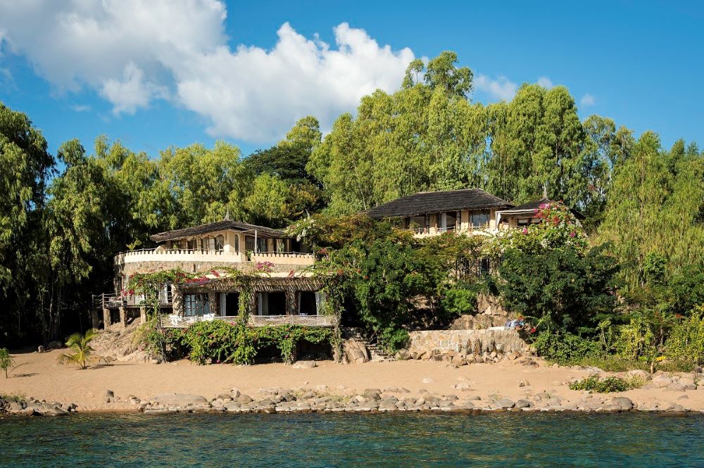 Private safari lodges, camps and beach villas