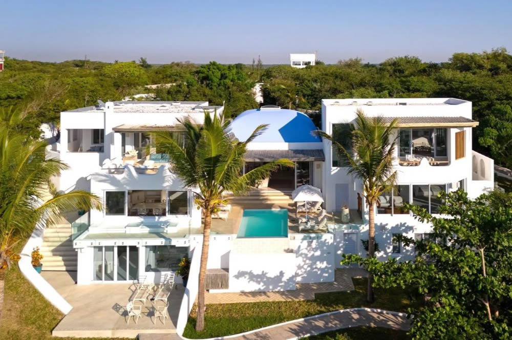 Private safari lodges, camps and beach villas