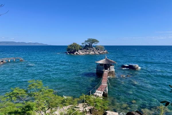 Honeymoon Island, Kaya Mawa 